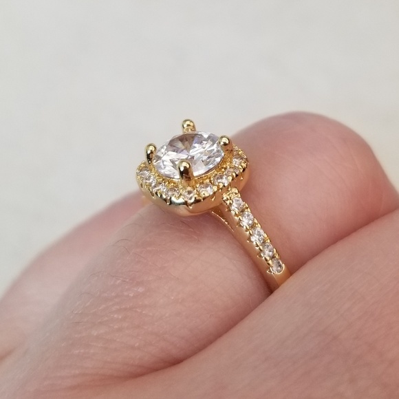 18k 1ct Ring - Picture 8 of 8